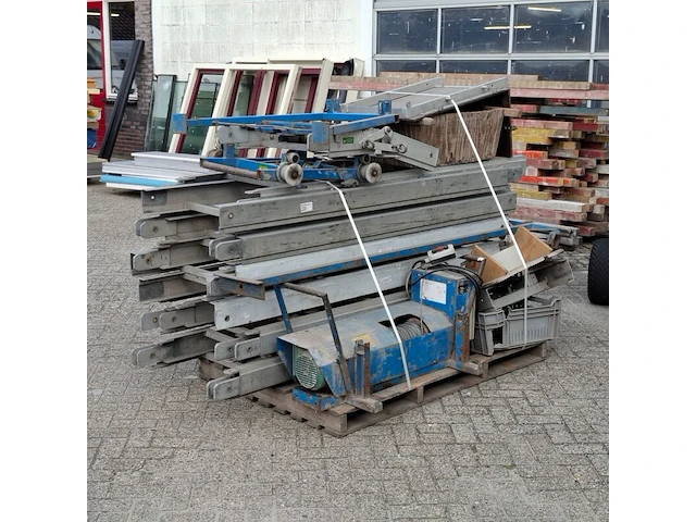 Pannenlift, alulift, 12x 2 meter, 1987 - afbeelding 1 van  12