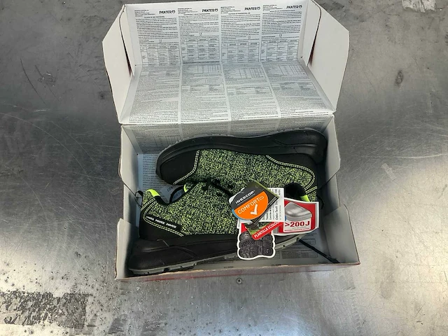 Panter - maat 35 - schoenen - afbeelding 3 van  3