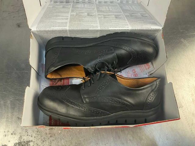 Panter - maat 40 - schoenen - afbeelding 3 van  3