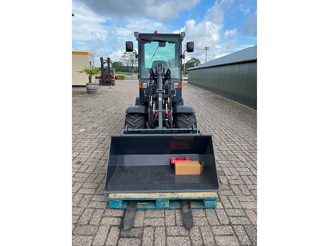 Panther - 2026 - w25 - minishovel met kubota motor - afbeelding 15 van  21