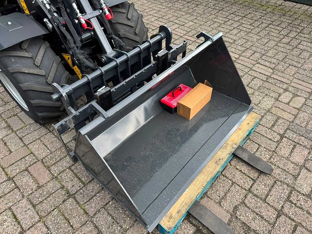 Panther - 2026 - w25 - minishovel met kubota motor - afbeelding 11 van  21
