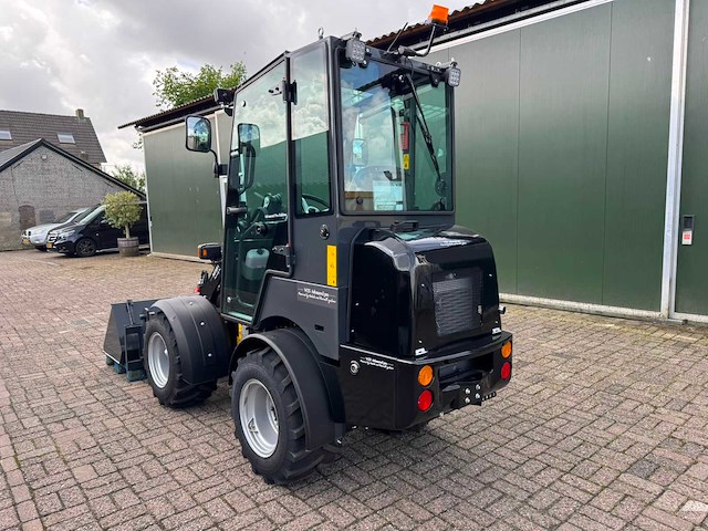 Panther - 2026 - w25 - minishovel met kubota motor - afbeelding 17 van  21