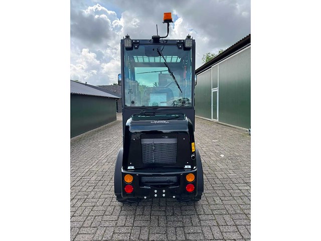 Panther - 2026 - w25 - minishovel met kubota motor - afbeelding 18 van  21