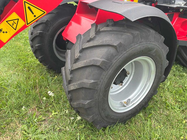 Panther - w25 advanced red - 2026 w25 kubota 4 cil en rexroth hydrauliek - afbeelding 4 van  41
