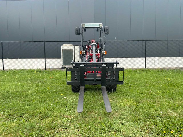 Panther - w25 advanced red - 2026 w25 kubota 4 cil en rexroth hydrauliek - afbeelding 23 van  41
