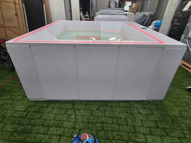 Paolo ferralli fantasia jacuzzi en buitenspa - afbeelding 17 van  39