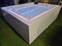 Paolo ferralli maximus jacuzzi en buitenspa