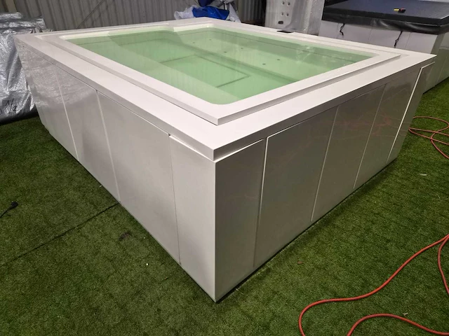 Paolo ferralli maximus jacuzzi en buitenspa - afbeelding 9 van  21