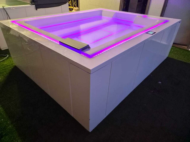 Paolo ferralli maximus jacuzzi en buitenspa - afbeelding 3 van  18