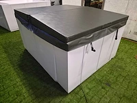 Paolo ferralli minimalista jacuzzi en buitenspa - afbeelding 14 van  19