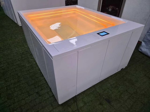Paolo ferralli minimalista jacuzzi en buitenspa - afbeelding 15 van  19