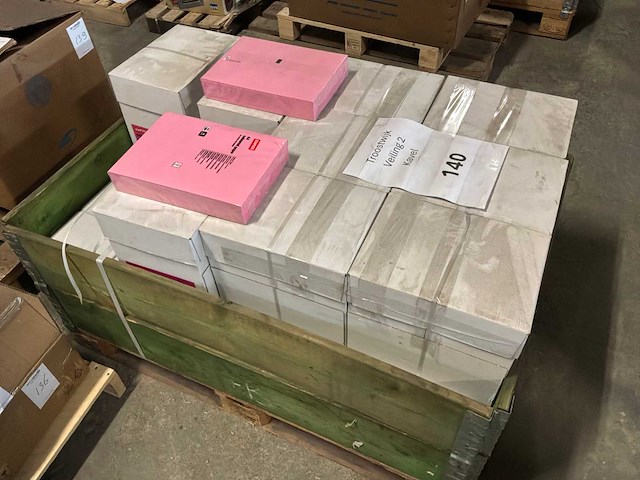 Papier a4 roze (97x) - afbeelding 2 van  4