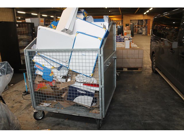 Papiercontainer met afmeting 125 x 125 x 164 cm. - afbeelding 2 van  2