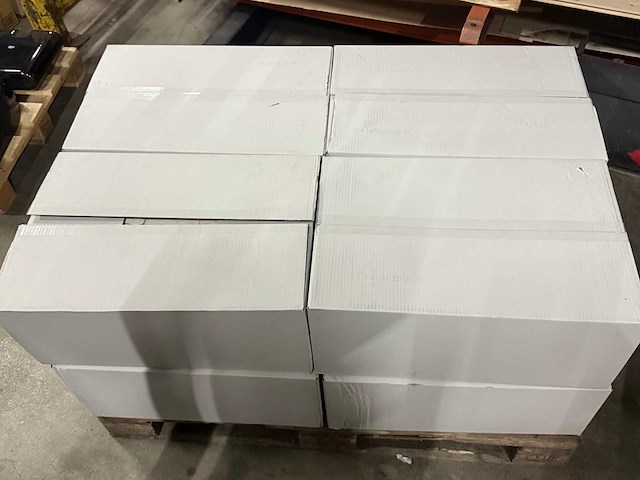 Papieren handdoeken. 24000 stuks (vouw) - afbeelding 1 van  4