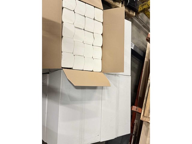 Papieren handdoeken. 24000 stuks (vouw) - afbeelding 2 van  4