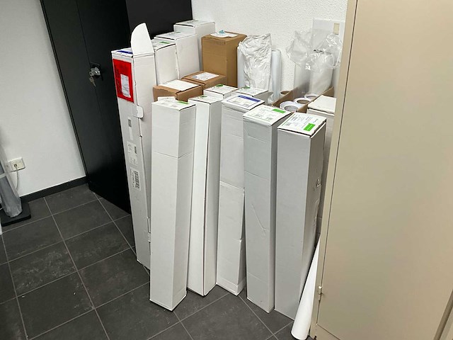 Papieren papier - afbeelding 1 van  6