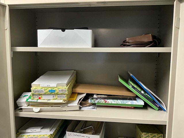 Papieren papier - afbeelding 5 van  6