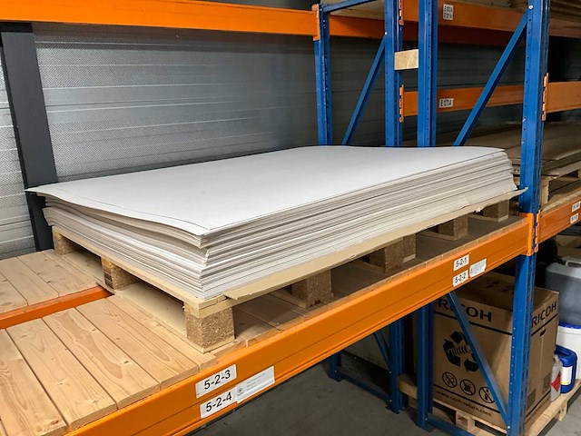 Papieren papier - afbeelding 3 van  4