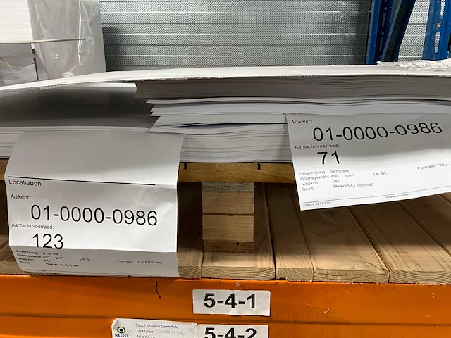 Papieren papier - afbeelding 11 van  16