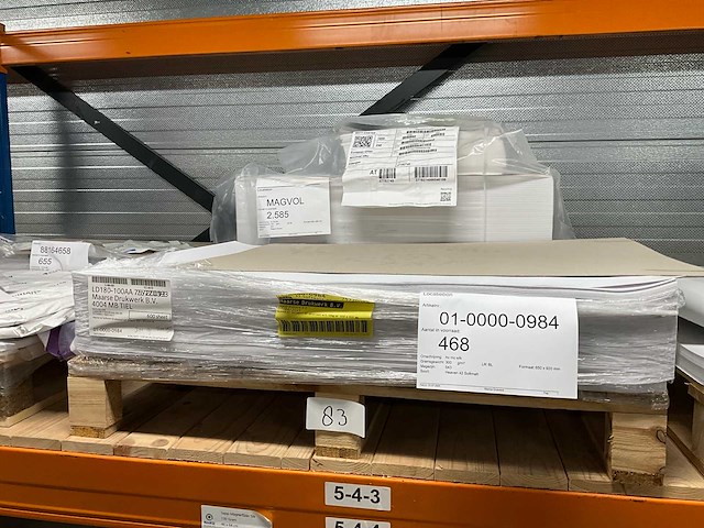 Papieren papier - afbeelding 12 van  16