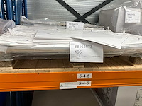 Papieren papier - afbeelding 15 van  16