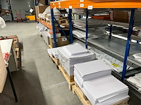 Papieren papier - afbeelding 1 van  8