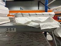 Papieren papier - afbeelding 6 van  19