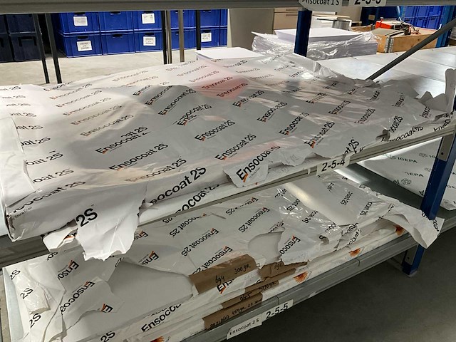 Papieren papier - afbeelding 10 van  19