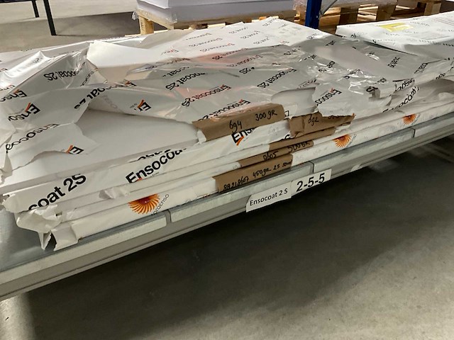 Papieren papier - afbeelding 11 van  19