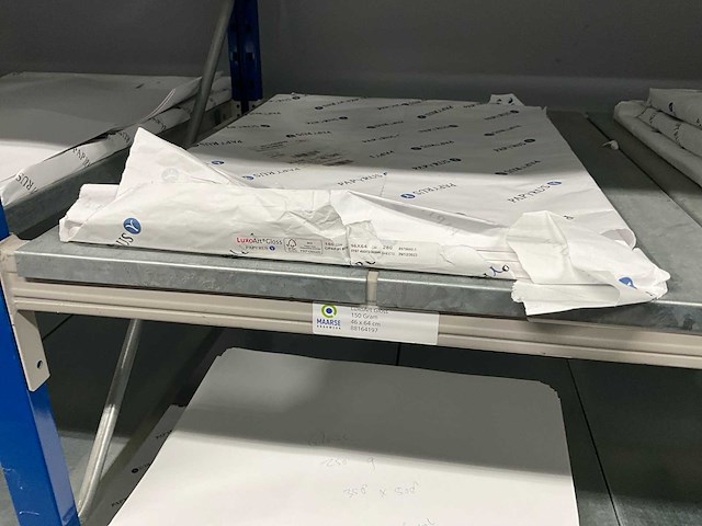 Papieren papier - afbeelding 14 van  49