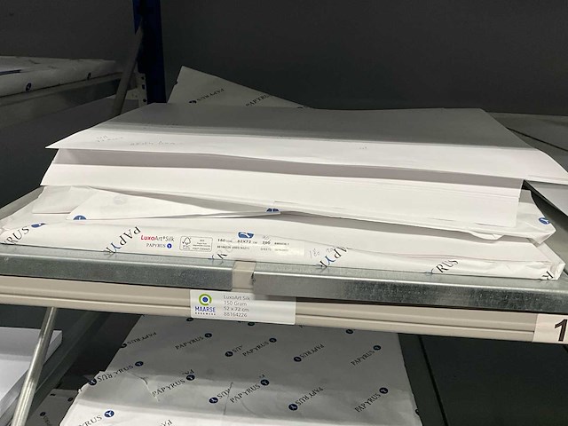 Papieren papier - afbeelding 25 van  49