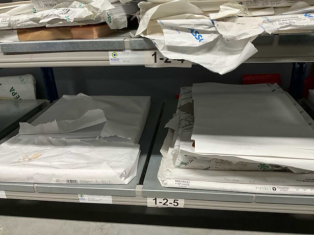 Papieren papier - afbeelding 36 van  49