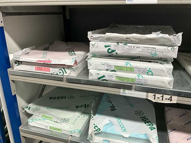 Papieren papier - afbeelding 40 van  49