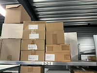 Papieren papier - afbeelding 2 van  19