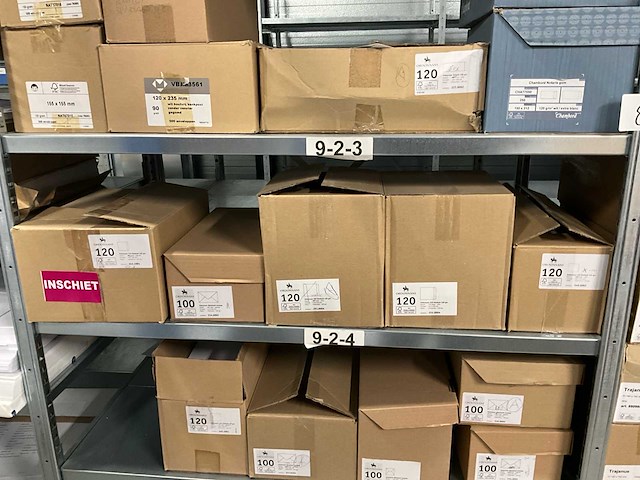 Papieren papier - afbeelding 5 van  19