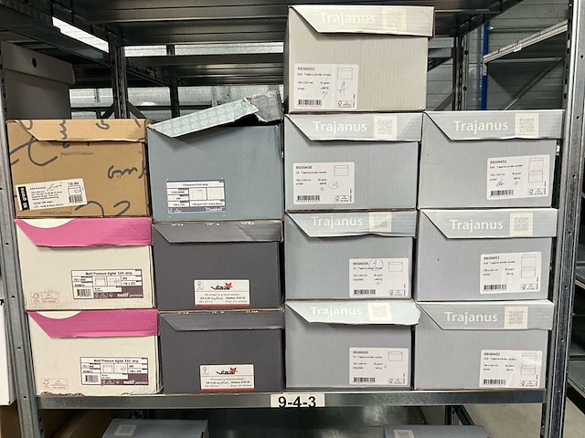 Papieren papier - afbeelding 13 van  19