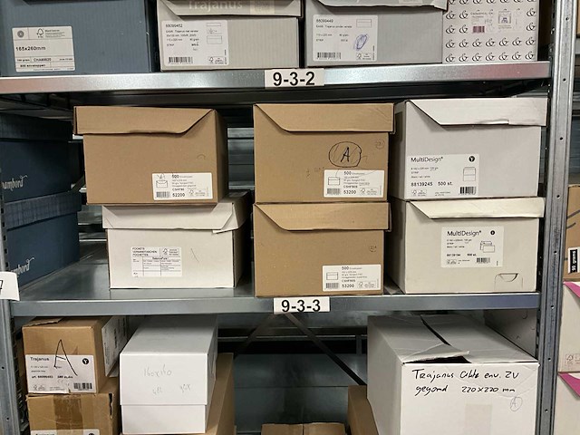 Papieren papier - afbeelding 17 van  19