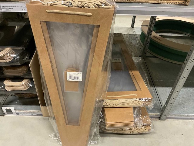 Papieren tassen - afbeelding 5 van  71