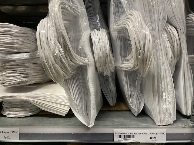 Papieren tassen - afbeelding 15 van  71