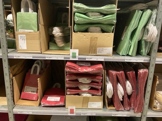 Papieren tassen - afbeelding 18 van  71