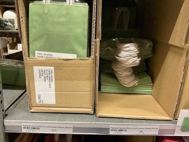 Papieren tassen - afbeelding 21 van  71