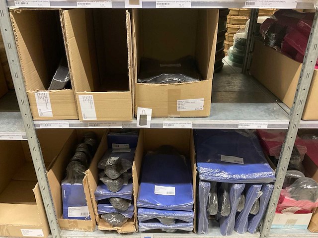 Papieren tassen - afbeelding 60 van  71