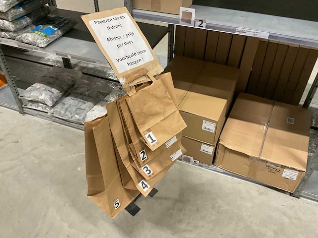 Papieren tassen - afbeelding 30 van  36