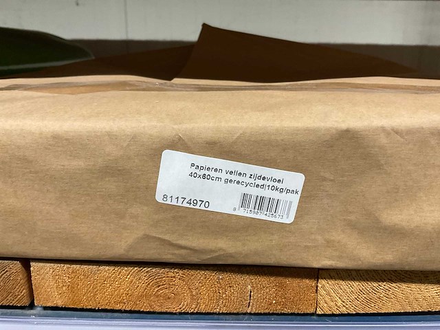 Papieren vellen - afbeelding 8 van  14