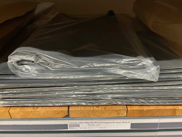 Papieren vellen - afbeelding 13 van  14