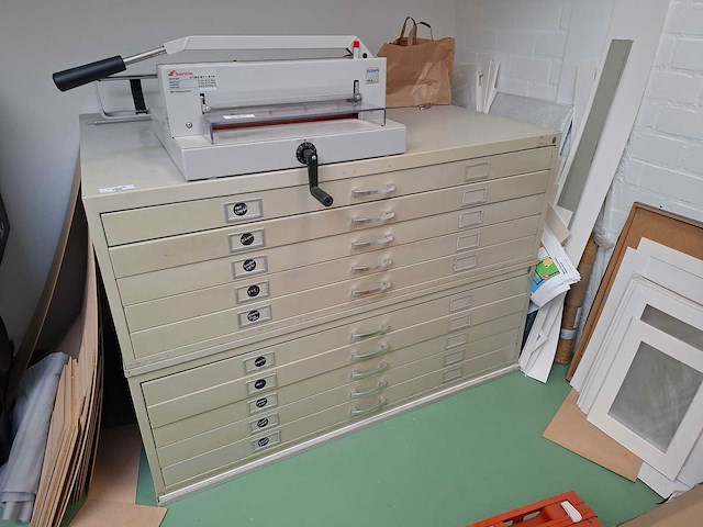 Papierladenkast a0 (2x) - afbeelding 1 van  5
