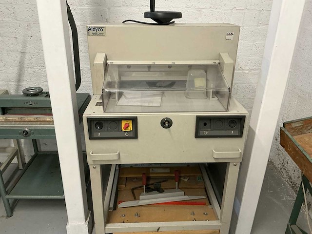 Papiersnijmachine (4x) - afbeelding 2 van  9