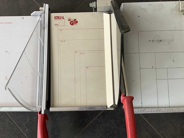 Papiersnijmachines (3x) - afbeelding 3 van  4
