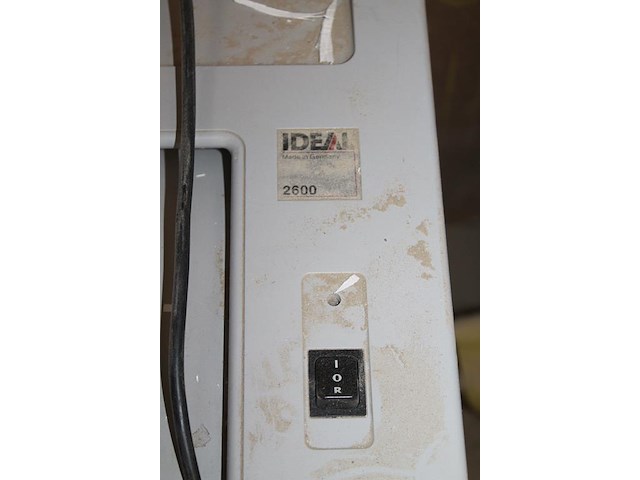 Papiervernietiger ideal 2600. afmeting 41 x 41 x 85 cm. - afbeelding 3 van  3