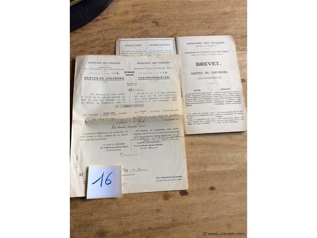 Papierwaren: chevronrenten - afbeelding 1 van  2